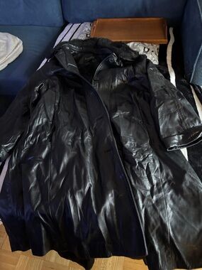 Danier Black Leather Women's Trench Coat with Fur Collar